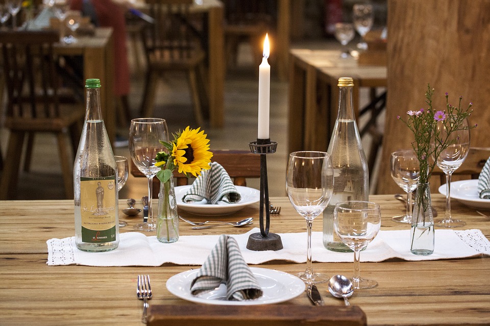 Tag det bæredygtige valg og shop termokopper og drikkeflasker fra Natural Living